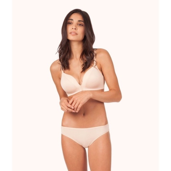 NWT LIVELY The All-Day Deep V No-Wire Nude Toasted Almond 32DDD - Picture 1 of 4